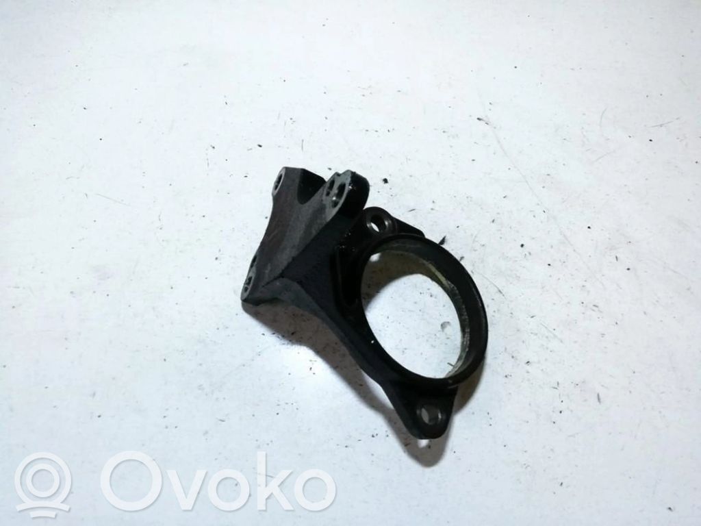 Toyota Avensis T250 Supporto di montaggio del motore (usato)
