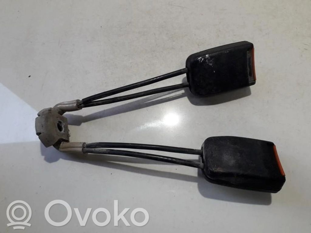 Audi 100 200 5000 C3 Bridă fixare centură de siguranță spate 