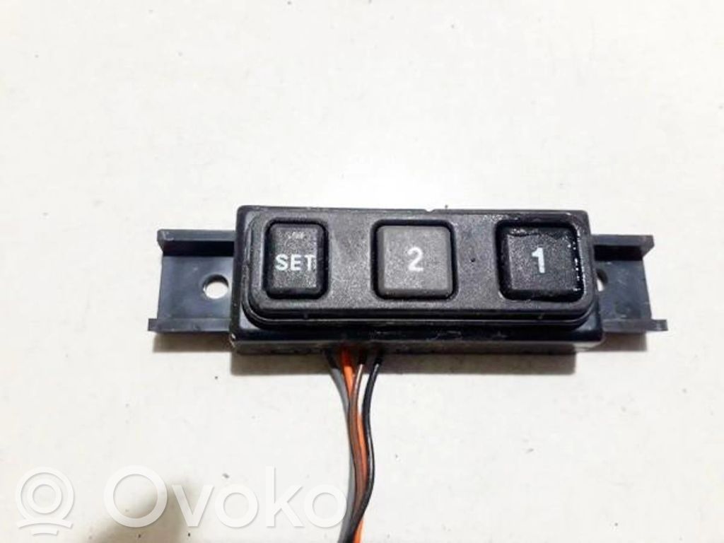 Jeep Grand Cherokee (WJ) Przyciski sterowania fotela 