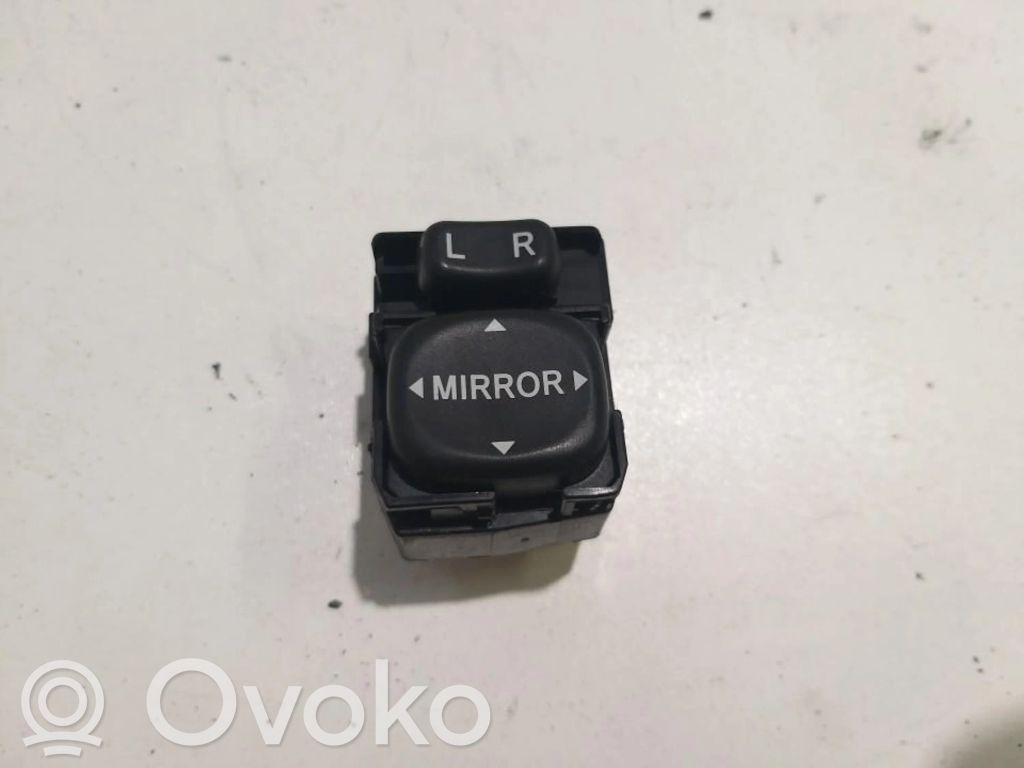 Toyota Corolla Verso AR10 Interruptor del espejo lateral 