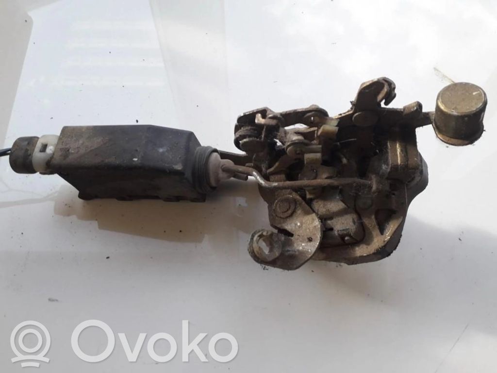 Opel Astra F Zamek drzwi tylnych 