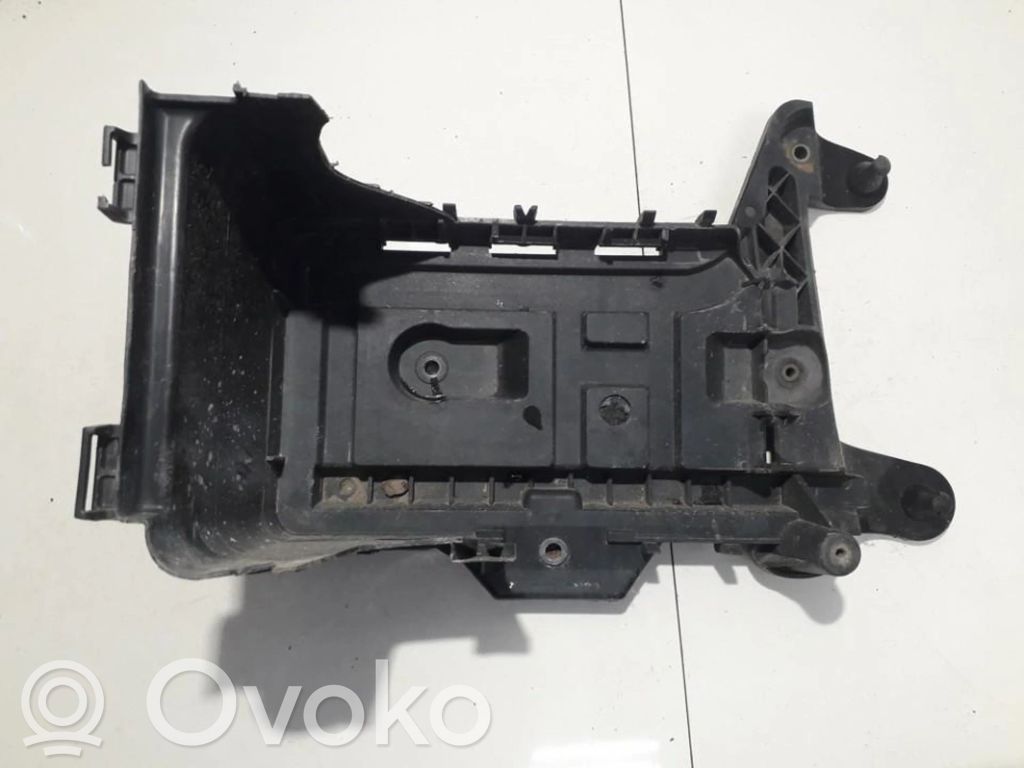 Volkswagen Golf V Vassoio scatola della batteria