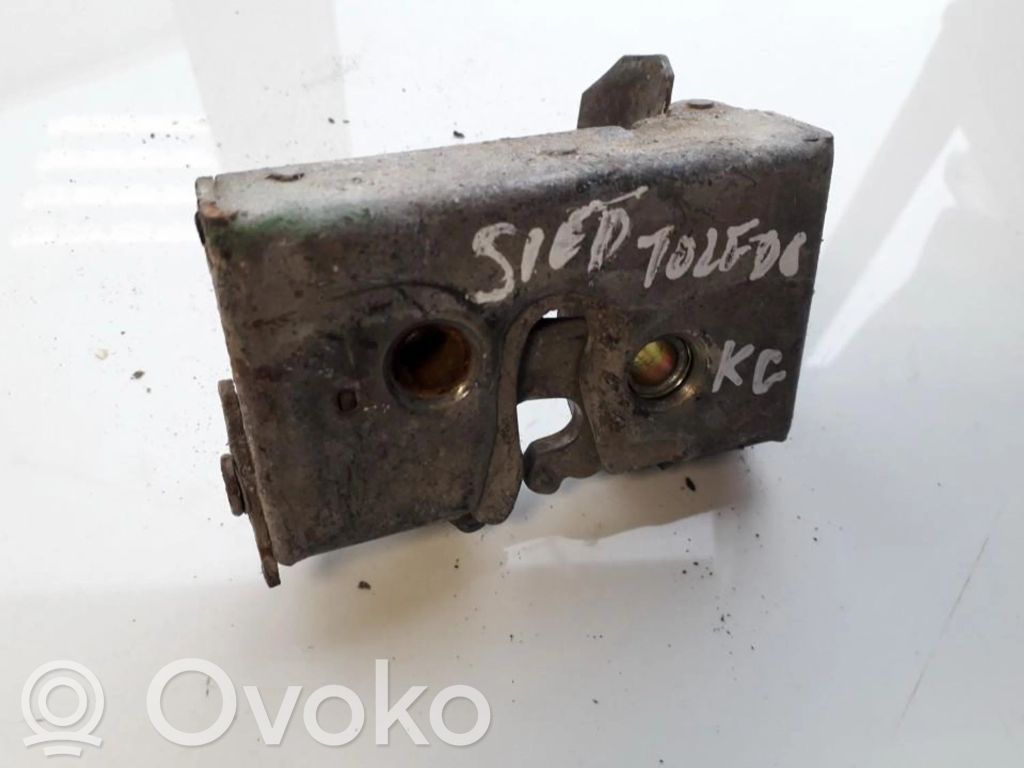 Seat Toledo I (1L) Takaoven lukko 
