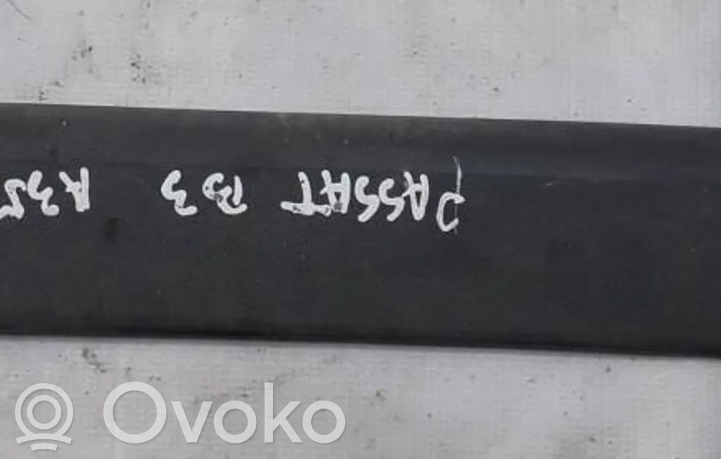Volkswagen PASSAT B3 Listwa drzwi tylnych 