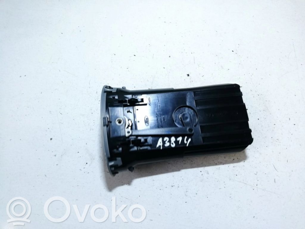 Ford Focus Dysze / Kratki środkowego nawiewu deski rozdzielczej 