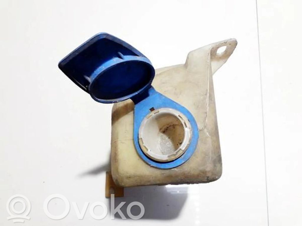 Volkswagen Golf IV Réservoir de liquide lave-glace