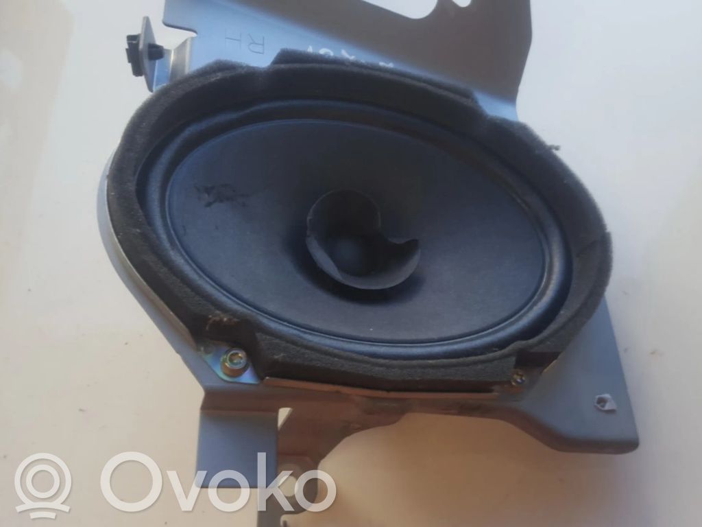 Altavoz de la puerta delantera   C24366960,C28E35,C24366960,C28E35