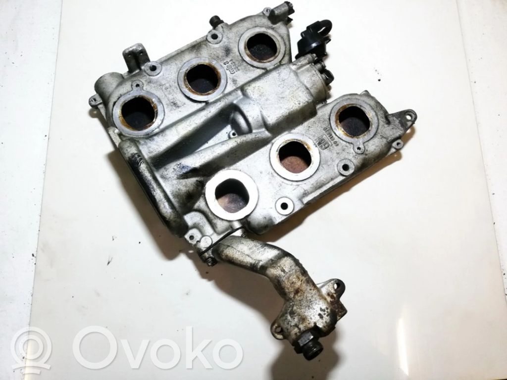 Opel Omega A Colector de admisión 