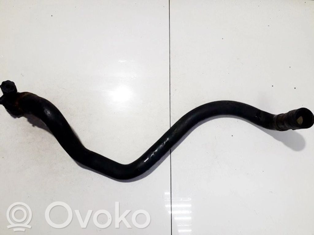 Volkswagen Golf IV Tubo flessibile del liquido di raffreddamento del motore