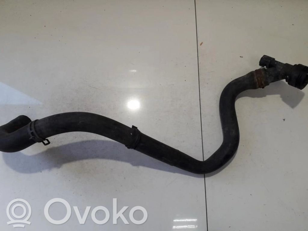 Volkswagen Golf IV Tuyau de liquide de refroidissement moteur