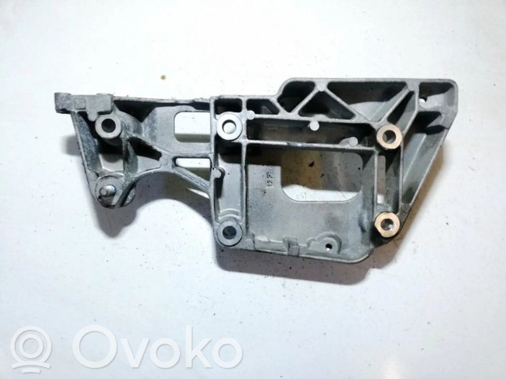 Volkswagen Golf VI Łapa / Mocowanie silnika 