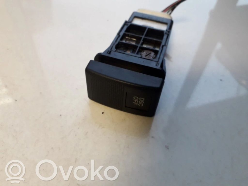 Traction control (ASR) switch   15A469,15A469