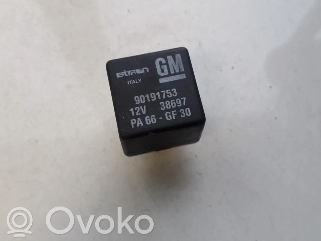 Opel Vectra B Alte relee 