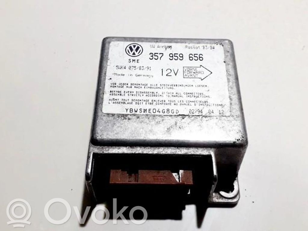 Volkswagen PASSAT B4 Unitate/modul de comandă airbaguri 
