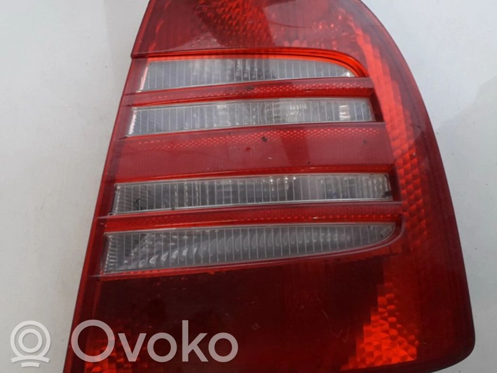 Skoda Superb B5 (3U) Lampă spate în caroserie 