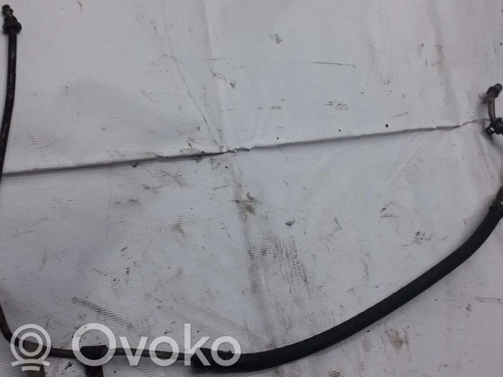 Ohjaustehostimen letkusto   30621580,30621580