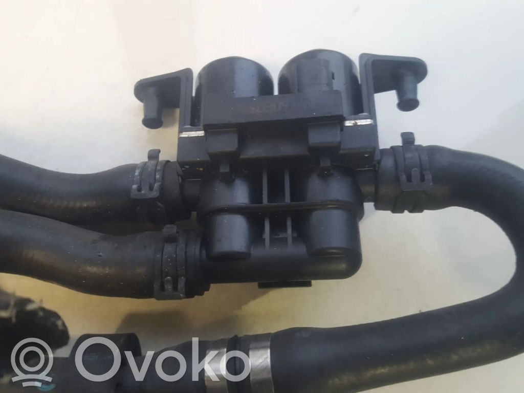 BMW 5 E60 E61 Valvola di regolazione del liquido di raffreddamento e del riscaldatore 