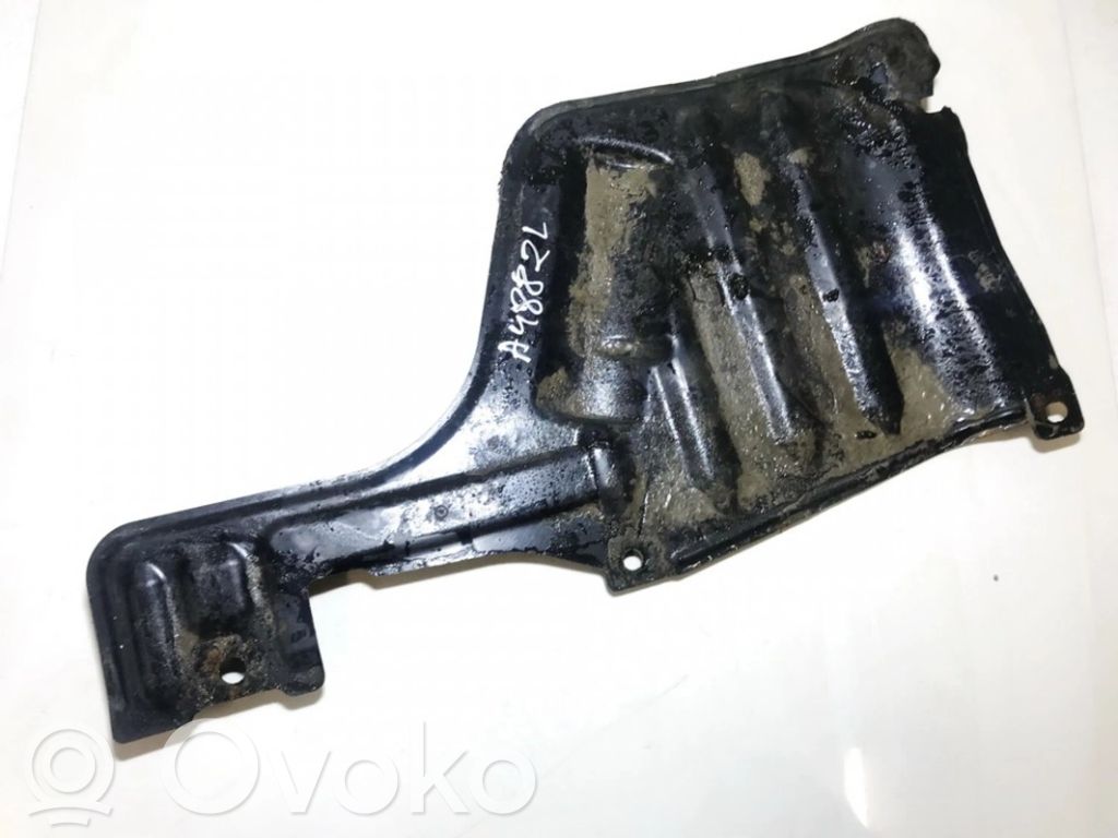 Volvo S40, V40 Protezione anti spruzzi/sottoscocca del motore