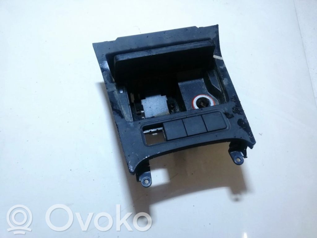 Volkswagen Golf V Aschenbecher 