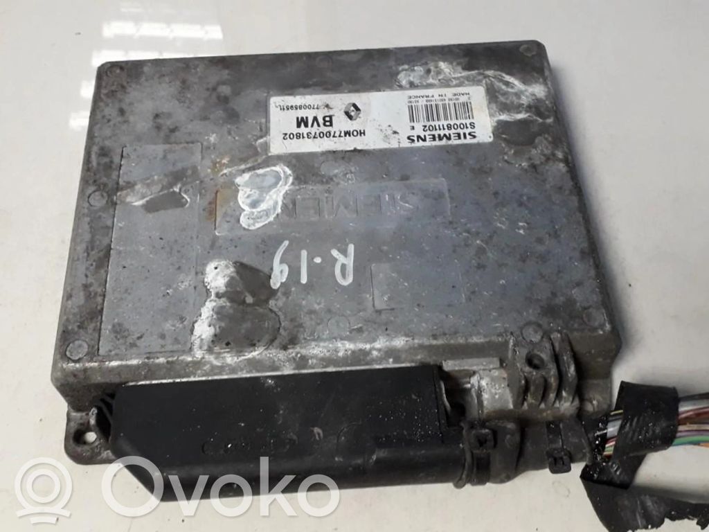 Sterownik / Moduł ECU   7700731802,S100811102,7700731802,S100811102