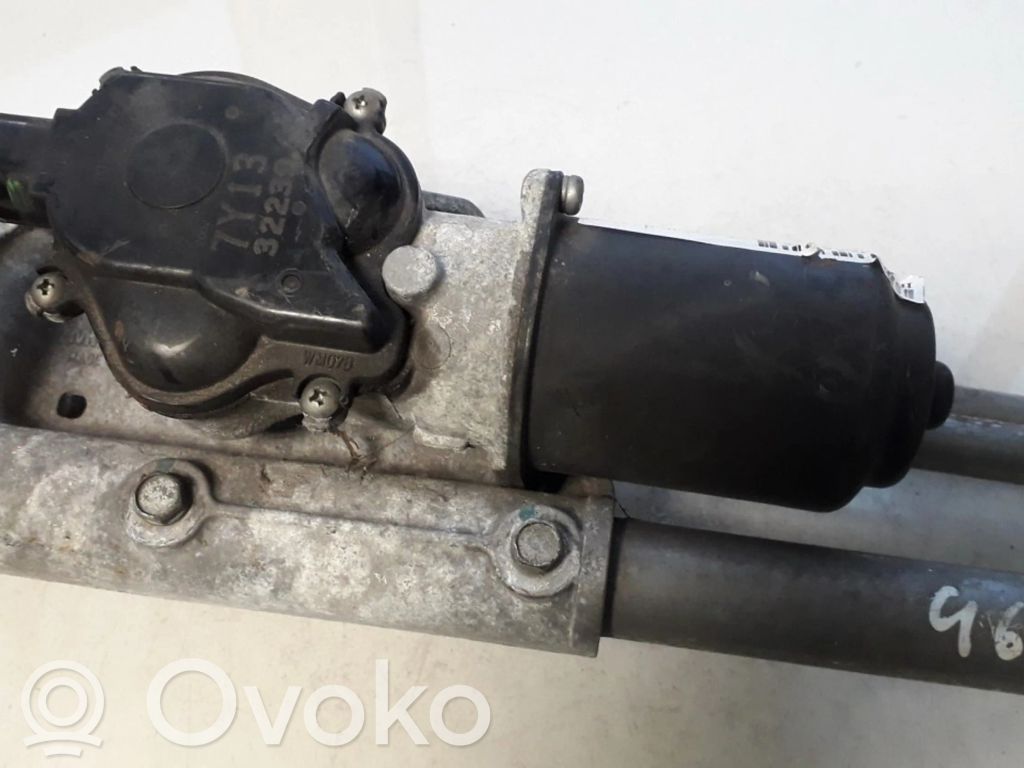 Honda FR-V Silniczek wycieraczek szyby przedniej / czołowej 
