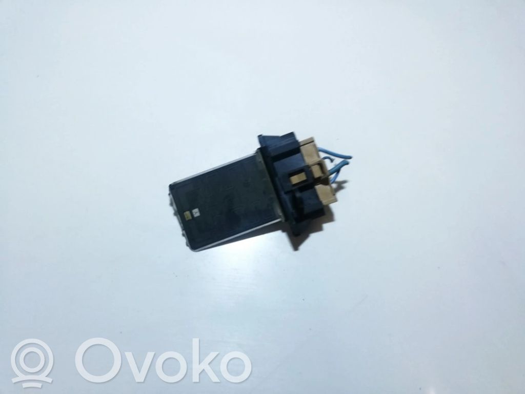 Nissan Almera Tino Rezystor / Opornik dmuchawy nawiewu 