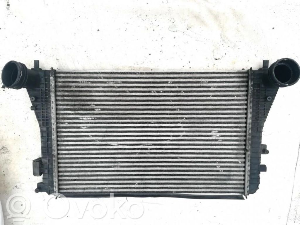Volkswagen Touran I Radiatore intercooler