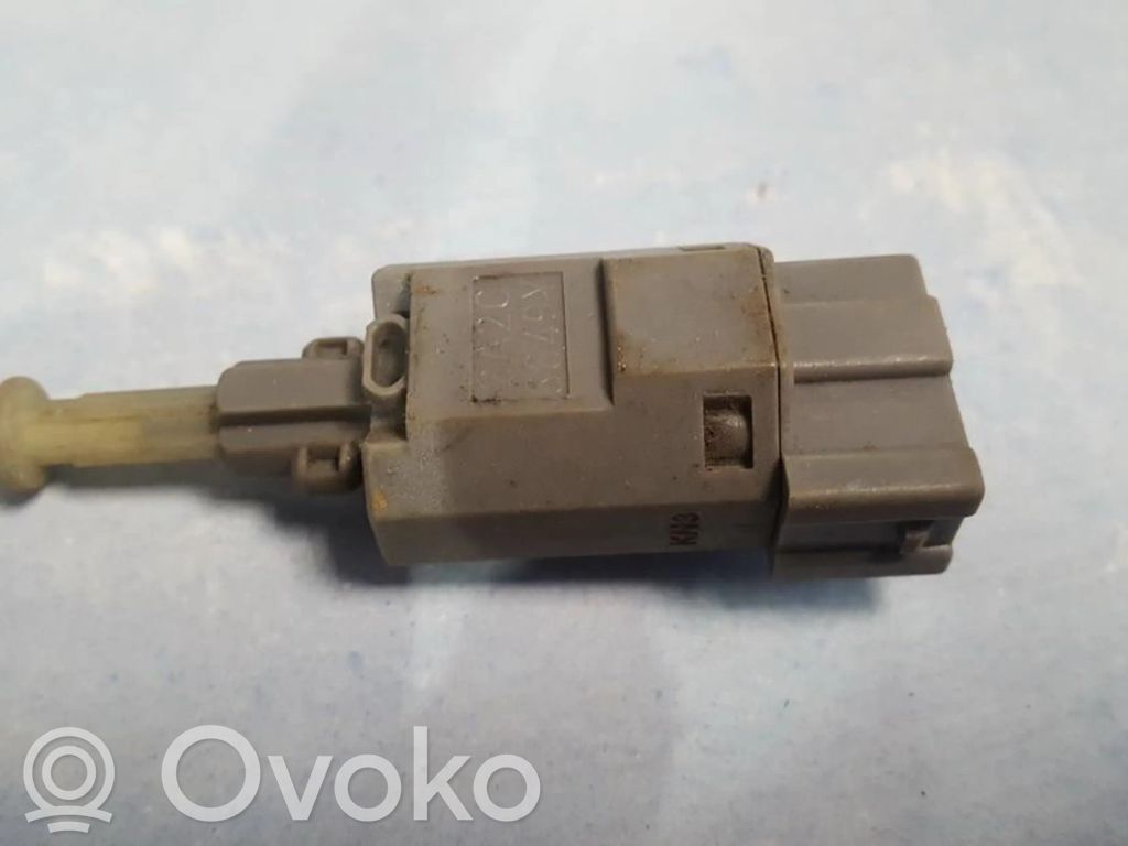 Interruptor sensor del pedal de freno   GA2C6649Y,GA2C6649Y