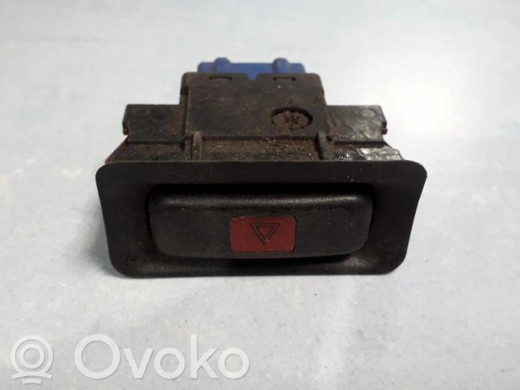Botón interruptor de luz de peligro   M115441,M115441