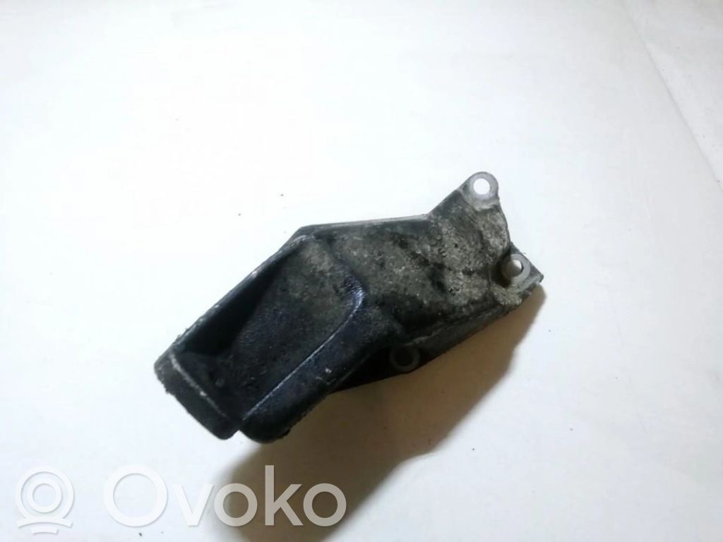 Soporte de montaje del motor (Usadas)   8D0199307L,8D0199307L