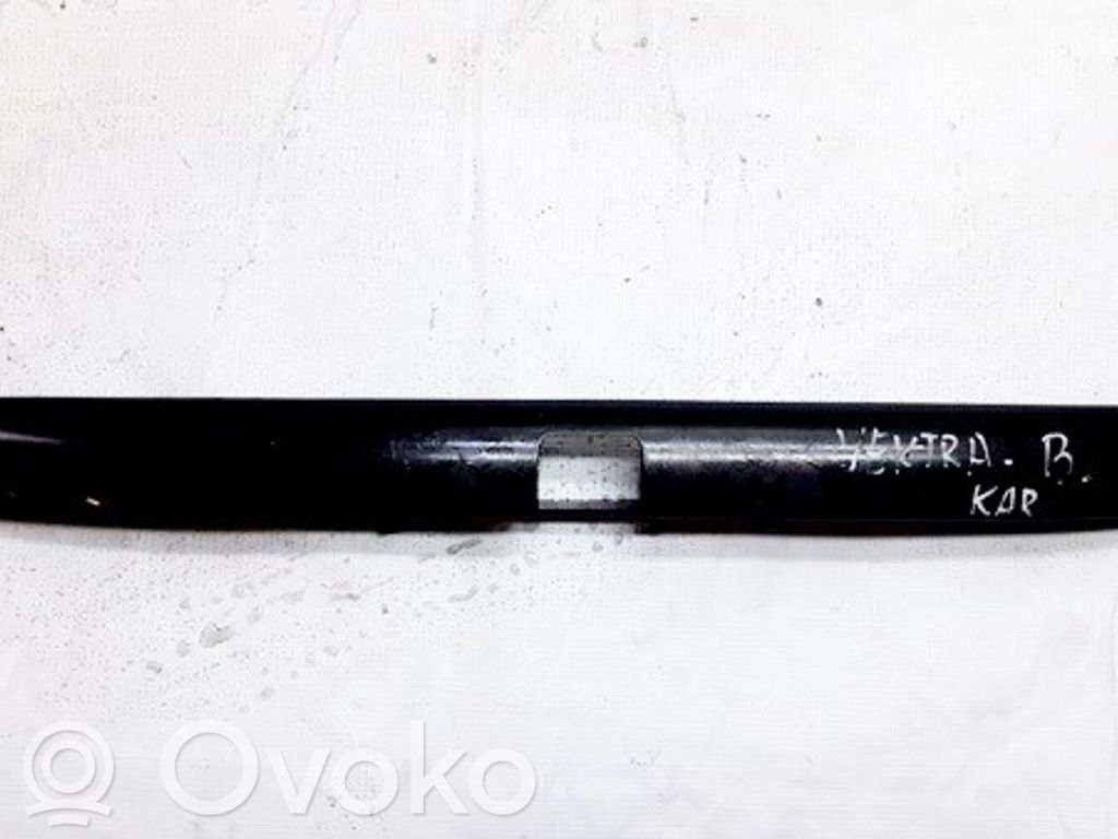 Opel Vectra B Barra luminosa targa del portellone del bagagliaio 