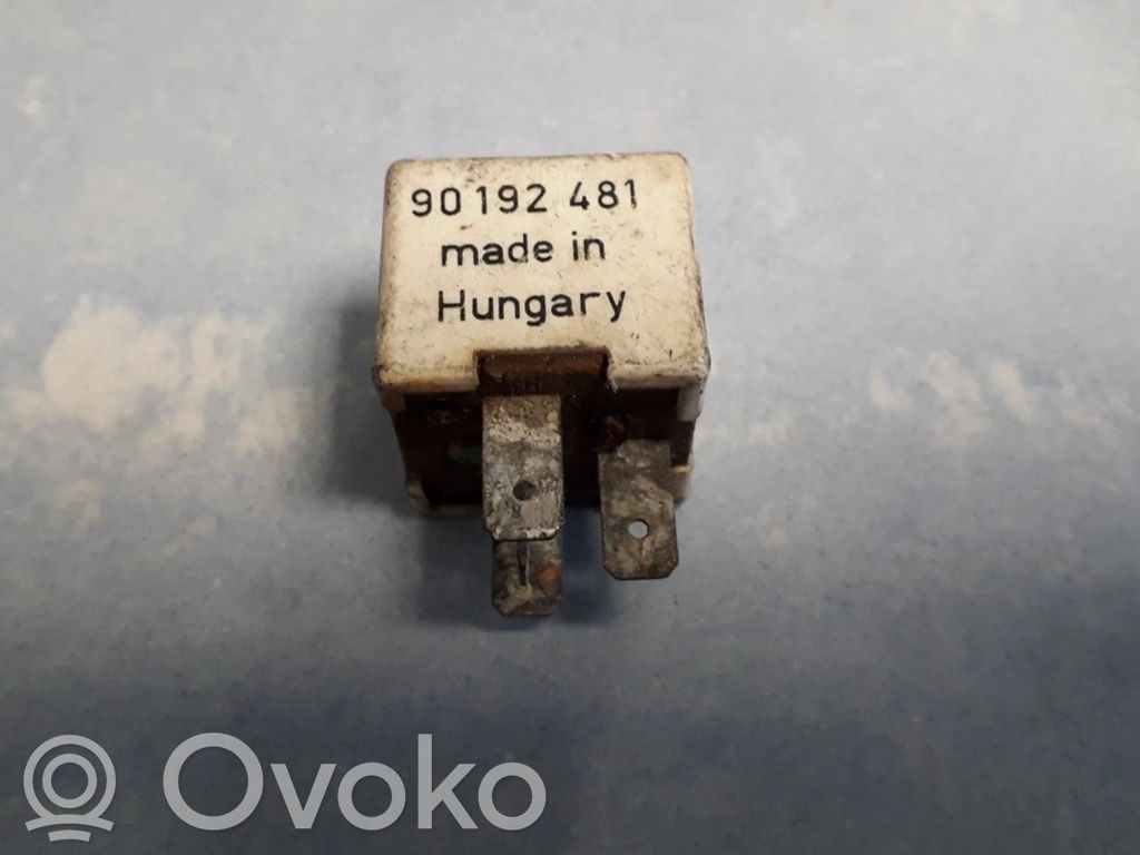 Opel Omega A Otros relés 