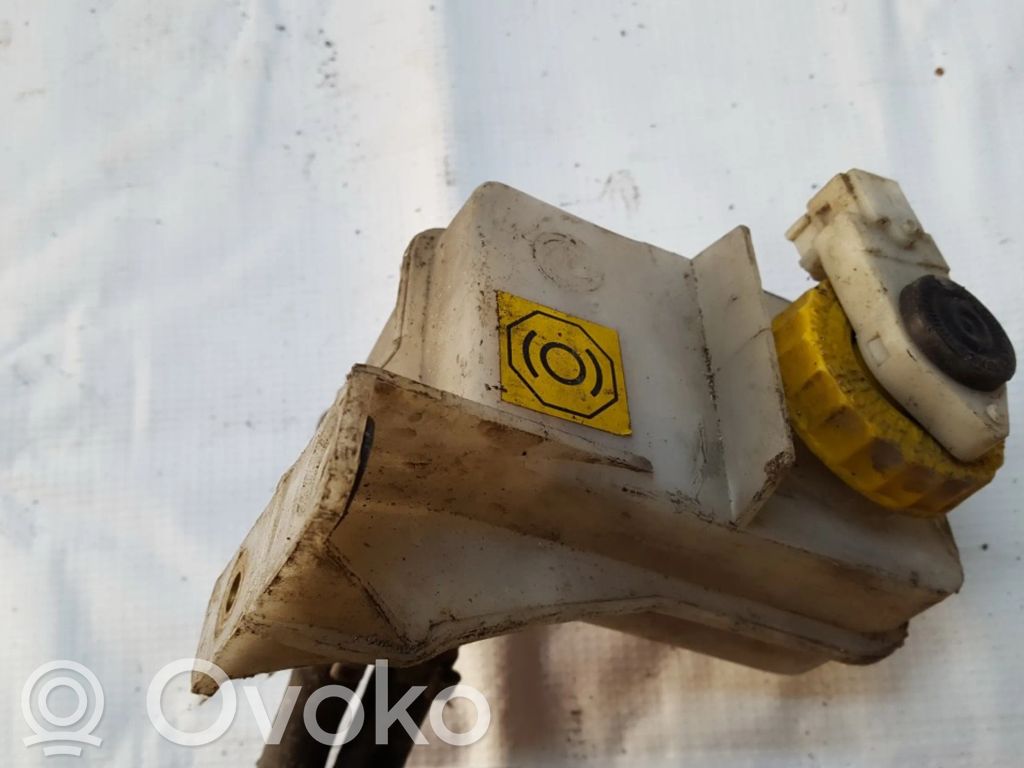 Alfa Romeo 156 Serbatoio di compensazione del liquido del freno 
