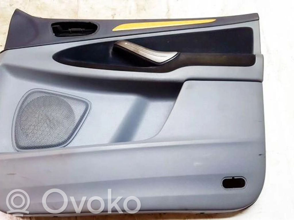 Ford S-MAX Takaoven verhoilu 
