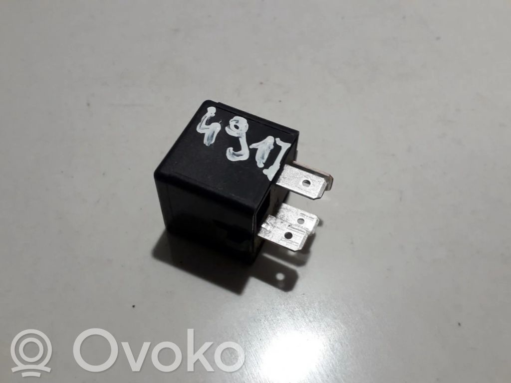 Muu rele   MB953381,MB953381