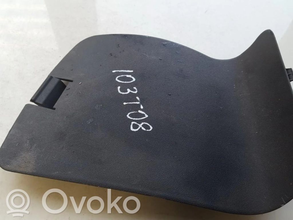 Toyota Auris 150 Kita salono detalė