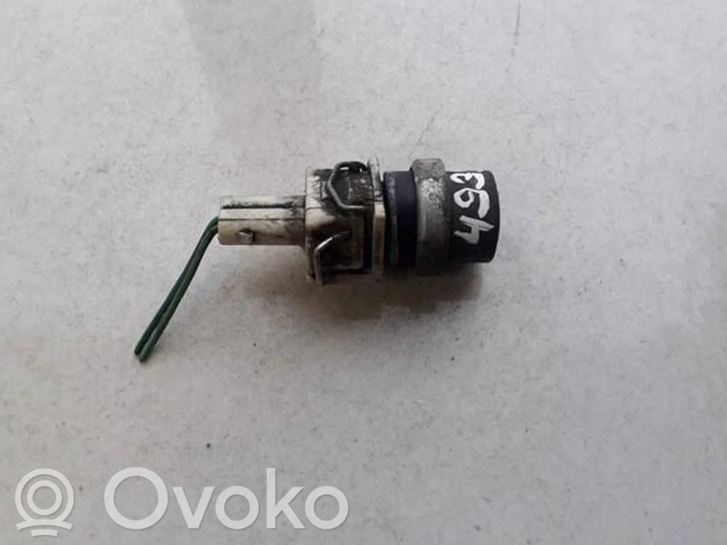 Volkswagen Golf III Senzor temperatură lichid răcire 