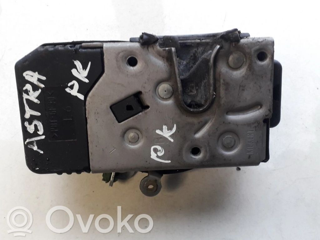 Opel Zafira A Etuoven lukko 