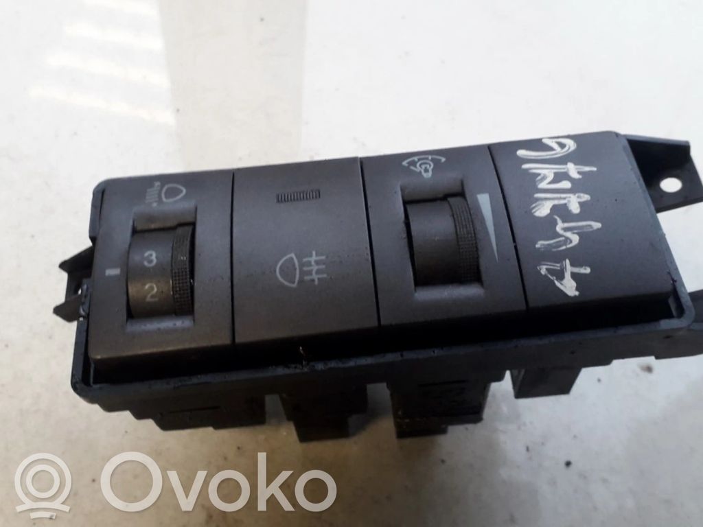 Hyundai Elantra Comutator control nivel faruri