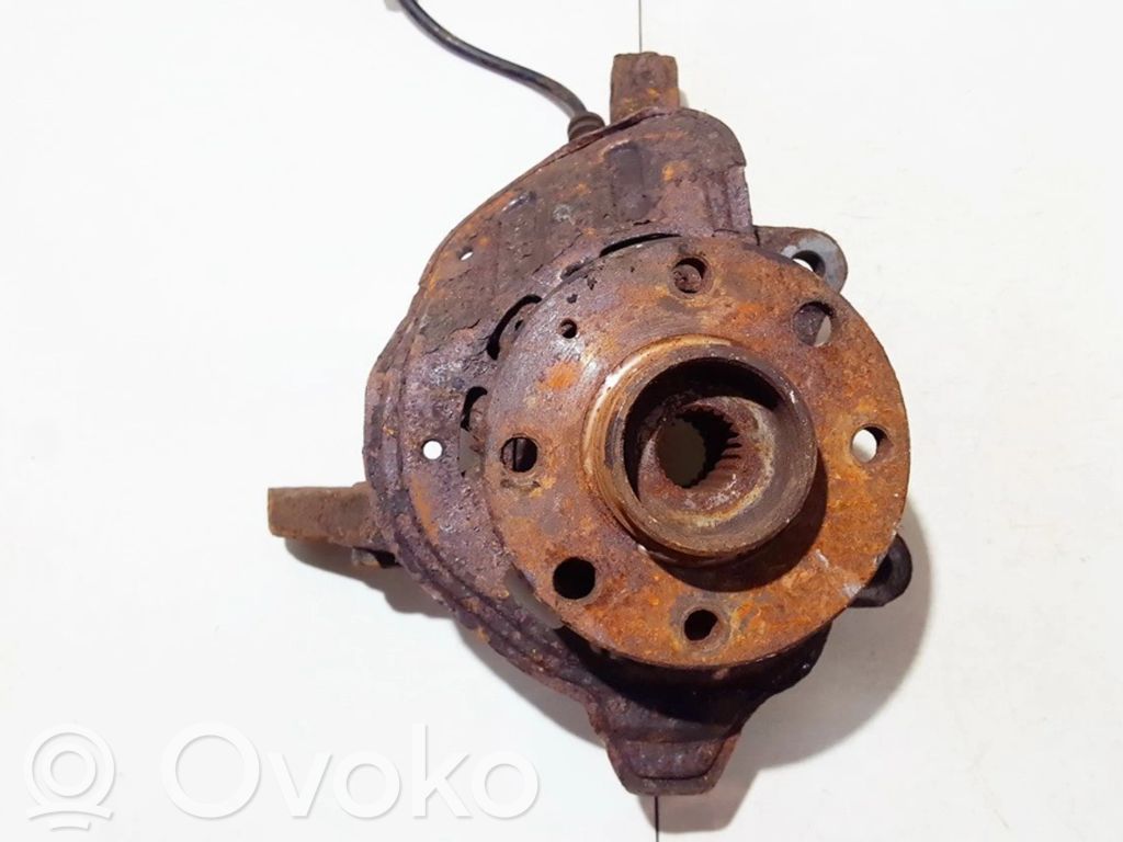 Opel Corsa C Cubo de rueda delantera 