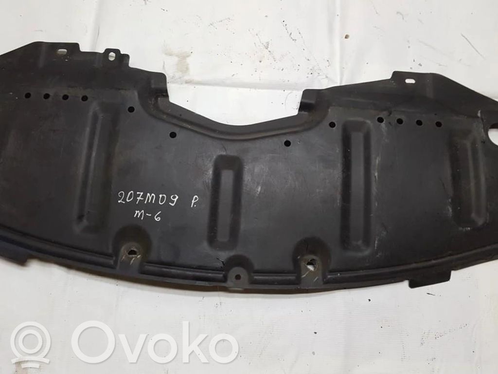 Protecție inferioară motor   GS1D56112,GS1D56112