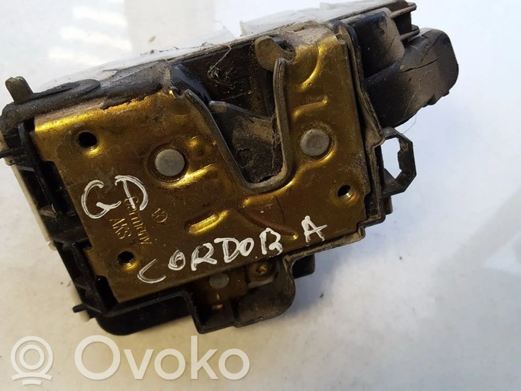 Seat Cordoba (6K) Takaoven lukko 
