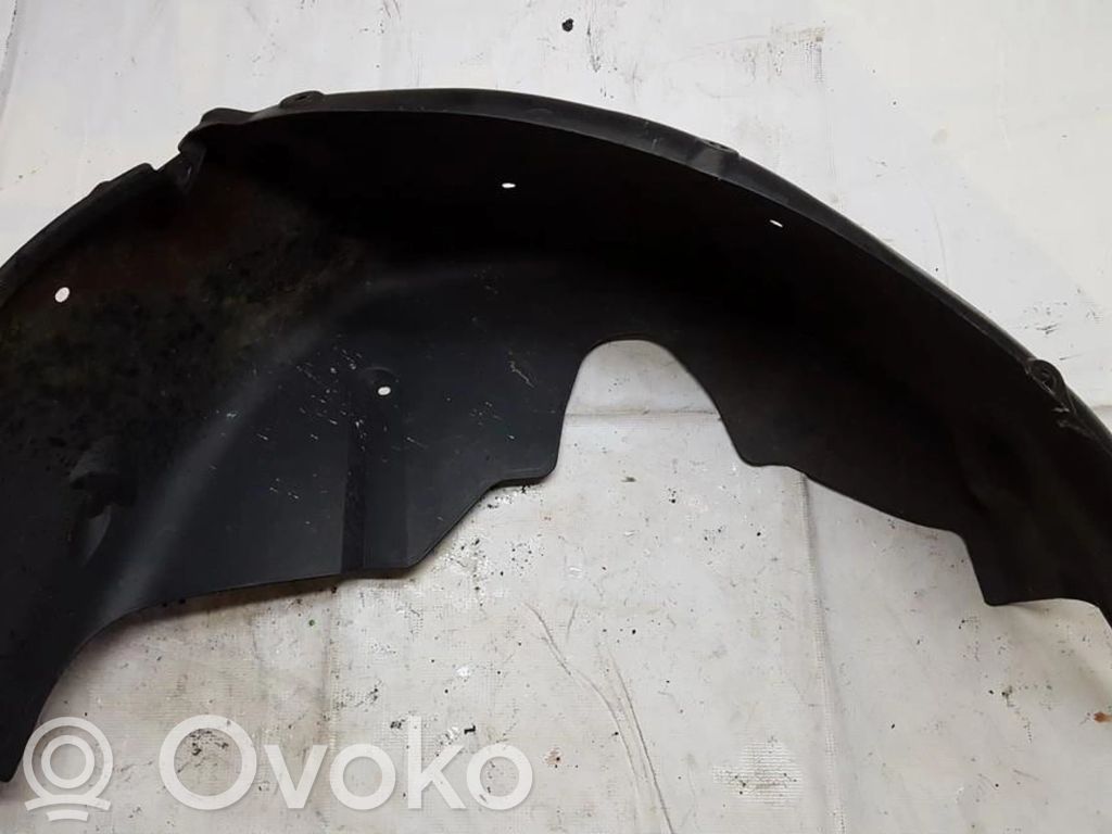 Nissan Primera Pare-boue arrière 