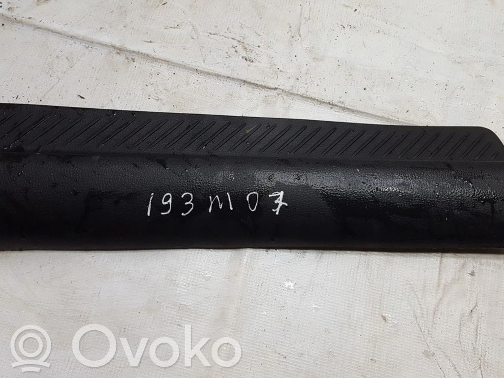 Mazda 6 Capac prag față 