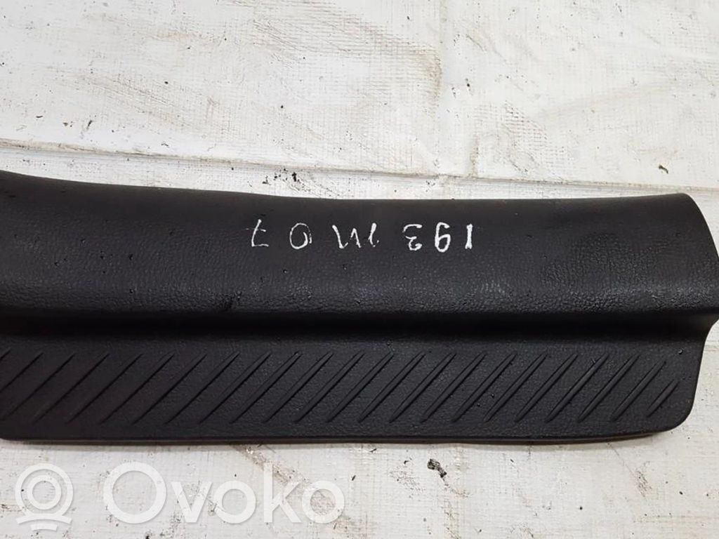 Mazda 6 Capac prag spate 