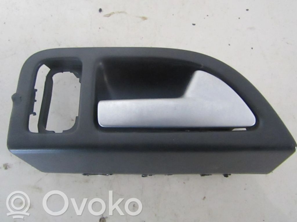 Volvo V50 Front door interior handle 