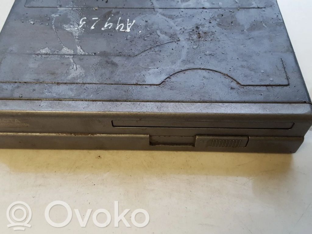 Toyota Avensis Verso CD/DVD player unitate navigație 