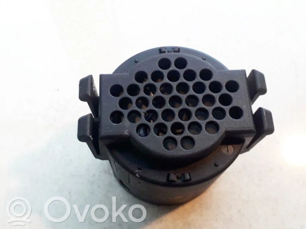Altavoz de la puerta delantera   65818360995,259160,65818360995