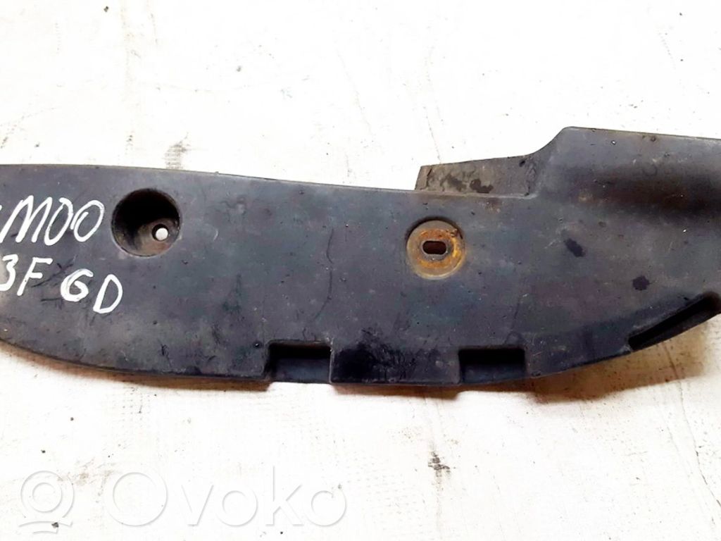 Mazda 323 F Muu ulkopuolen osa 