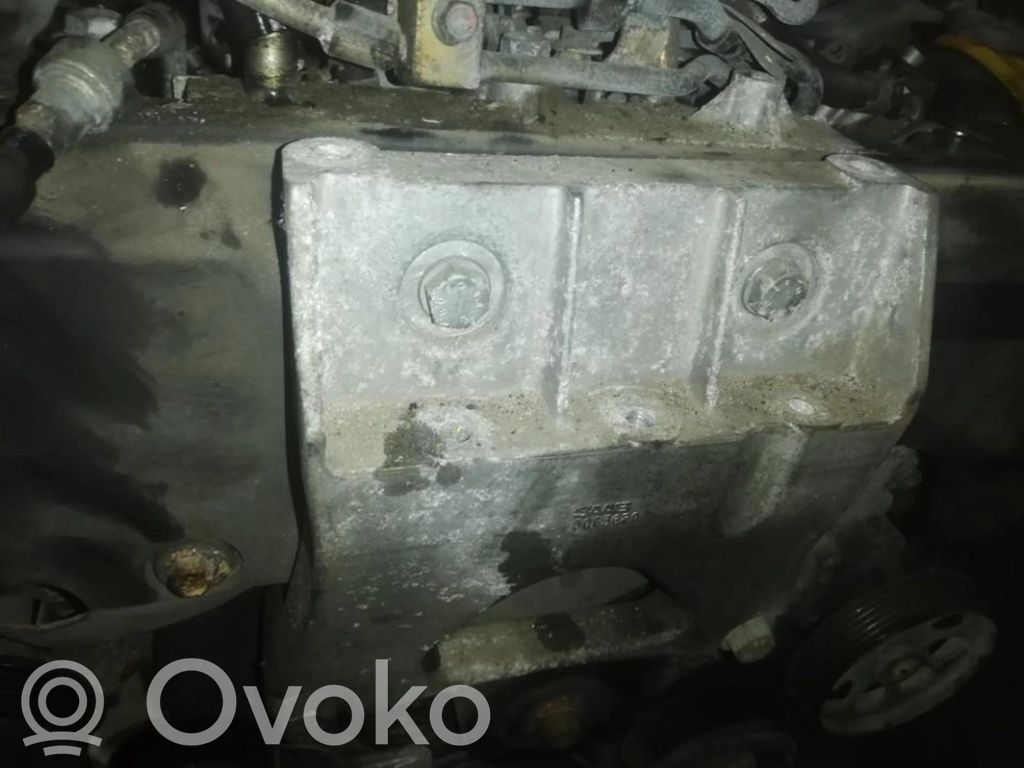 Saab 9-5 Moottorin kiinnikekorvake (käytetyt)